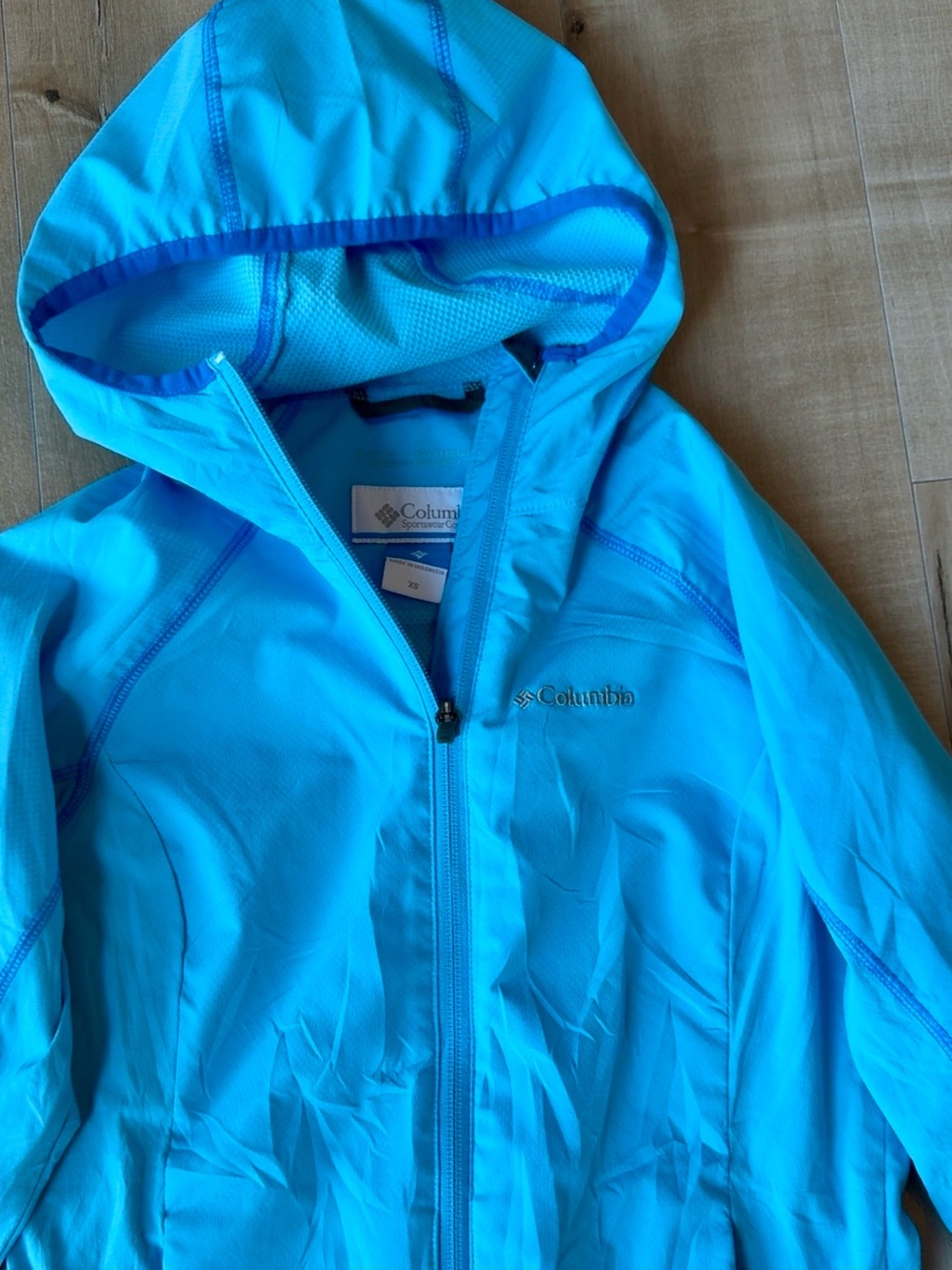 COLOMBIA HOODED JACKET SOFT SHELL SIZE XS